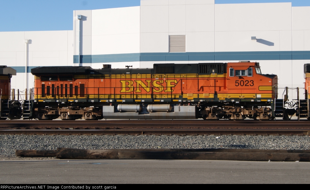 BNSF 5023